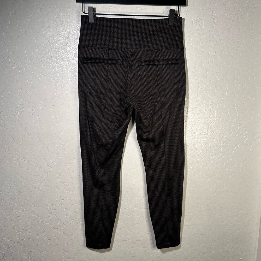 Athleta Delancey Houndstooth in Black Brown Coffee House - Picture 6 of 6